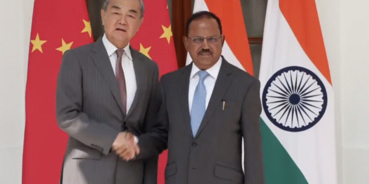 Indija i Kina hvale ‘mir i stabilnost’ na granici – RT Indija