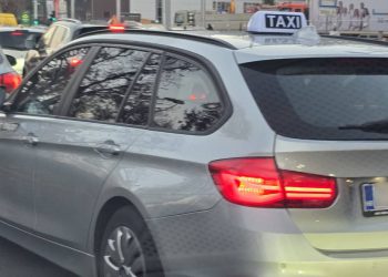 Inspektori po Splitu isključili 10 taksi vozila iz prometa, a sedmero ih je radilo bez prijave