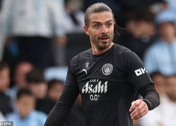 Jack Grealish odbacuje ambicioznu ponudu iz inozemstva dok Everton napravi svoj potez za veznjak Man Cityja od 300.000 funti tjedno