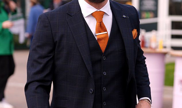 Je li to ‘neprimjerena’ Barbie Quip razlog zbog kojeg je Celebrity Big Brother zvijezda i komentator BBC -a kriket Chris Hughes bio ukinuo svoj ugovor o šljivama?