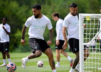 Juve, izlazi su otključani. Douglas i Nico prijavljuju Kolo Muani u Torinu: Odlučni sati