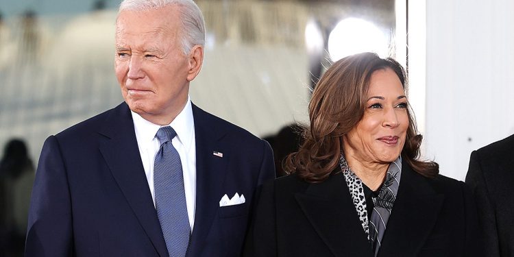 Kamala Harris vraća se na nacionalnu pozornicu kao sudski poziv Jamesa Comer Eyes