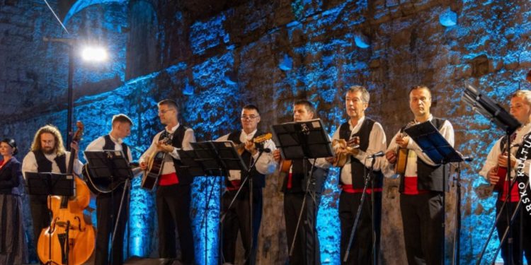Koncerti, kazalište i folklor: Bogat kulturni program od 19. do 24. kolovoza u Trogiru