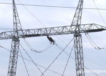 Kućanstva u RS bi od iduće godine trebala plaćati 21 posto skuplju struju