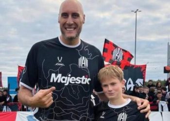 Kup Rusije, dva primata za AMKAL: 14 -godišnju i bivši košarkaš od 226 cm