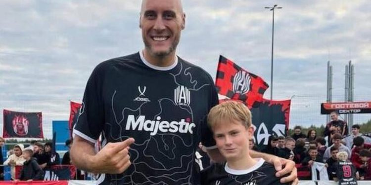Kup Rusije, dva primata za AMKAL: 14 -godišnju i bivši košarkaš od 226 cm