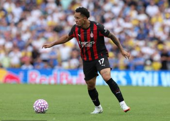 LEEDS Zatvori u iznosu od 13,5 milijuna funti za zvijezdu AC Milan – dok Daniel Farke pohvaljuje ‘Magic’ Premier League vraća se s ‘izvanrednom’ pobjedom nad Evertonom