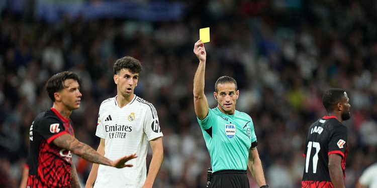 LIGA će koristiti AI za procjenu suca. Ali ne odmah