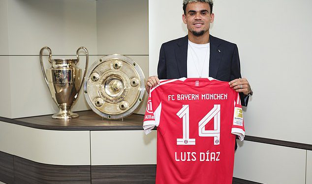 Legenda Bayern Münchena iznenađuje da pređe prstom u Luis Diaz nakon što je krilni igrač prebacio 70 milijuna funti iz Liverpoola