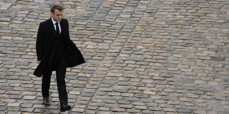 Macron: Ne smije biti nikakvih ograničenja na veličinu ukrajinske vojske