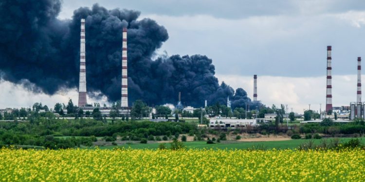 Mađarska: Obustavljen nam je dovod ruske nafte zbog ukrajinskog napada