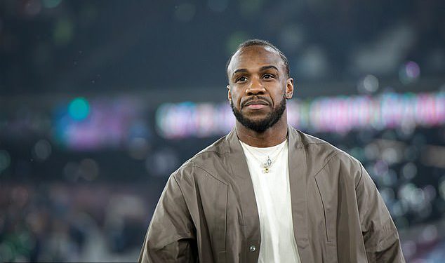 Michail Antonio cilja kopa u West Hamu u obrani zvijezde Newcastlea Alexander Isak i tvrdi da su igrači ‘meso’ u klubove