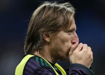 Milan odzvanja od skandiranja navijača Luki Modriću, izašao na balkon i izazvao euforiju: ‘Kakva je to legenda’