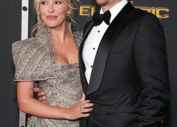 Millie Bobby Brown (21) otkriva da je usvojila dijete sa suprugom Jakeom Bongiovi, 23