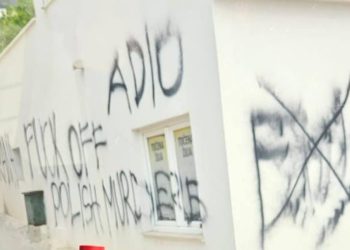 NAKON TRAGEDIJE Išarali kuću pijanih Poljaka: “F…ck off!”