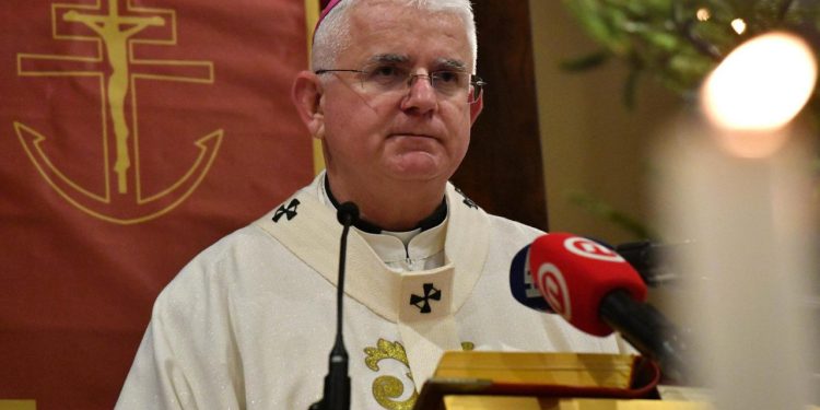 Nadbiskup Mate Uzinić: Hrvatsko društvo treba ljude koji će vjerovati i živjeti vjeru, koji neće biti zatvoreni u umišljenosti i samodostatnosti