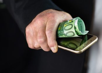 Najnovija odluka pogodit će milijune klijenata popularne banke među kojima ima i Hrvata