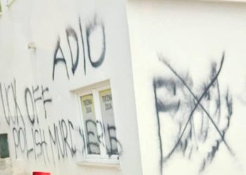 Nakon napada u kojem je preminuo 67-godišnjak, načelnik apelira: “Prodajte kuće, tu suživota više nema”