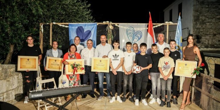 Nastavljaju se projekti u Općini Novigrad: Pridraga će dobiti športski dvoranu, a u Novigradu se nadograđuje škola