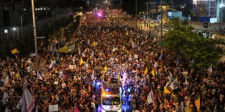 ‘Ne u naše ime’: Fury raste u Izraelu nad Netanyahuovom prkosnom ponudom da ‘završi posao’ u Gazi