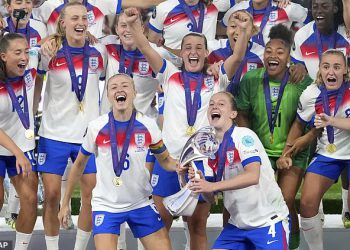 “Neću lagati … Gledam na lavete s ljubomorom” … SWPL Supremo McIntyre priznaje da je Škotskoj potreban reprezentacija da bi uhvatila maštu