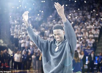 Nema pića. Nema seksa. Nema izuzetaka. Ultra-STRICT (ali izuzetno bogat) fakultet u planinama postaje nova Meka za američke vrhunske sportaše