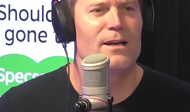 Neugodni trenutak dr. Chris Brown suočen je uživo u zraku zbog svoje ‘tajne’ veze s glamuroznim TV publicistom nakon Daily Mail Otkrivenja