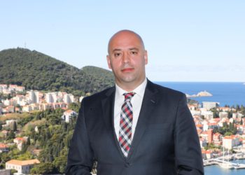 Nezavisni sindikat Aerodroma Crne Gore podnio kaznenu prijavu protiv Roka Tolića i Ivana Rakočevića zbog ugrožavanja sigurnosti zračnog prometa