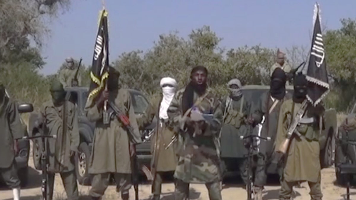 31. listopada 2014. - Datoteka fotografija članova nigerijske islamske ekstremističke skupine Boko Harama, islamski ekstremisti iz Nigerije napali su pogranični grad unutar Nigera, označavajući drugu stranu zemlju koju je grupa napala u nekoliko dana.