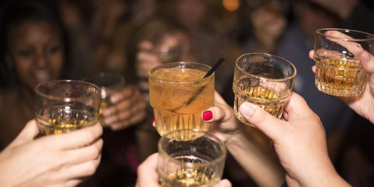 Noću se više neće prodavati alkohol? “U Splitu je nepodnošljivo, strah me navečer izaći, sve je dozvoljeno radi novca”