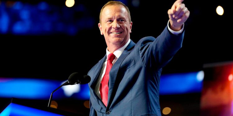 Nova knjiga senatora Eric Schmitta detaljno opisuje potencijalni nacrt za pobijediti demokrate na sudu