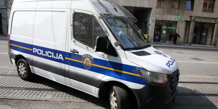 Nova optužnica protiv Hrvata: Zgrnuli su pravo bogatstvo varajući s polovnim autima