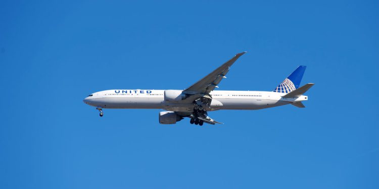 Novo snimanje otkriva dramatičan trenutak United leta s 200 ljudi na brodu, trpi kvar motora