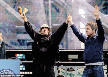 Oasis ‘budućnost nakon njihovog niza reunion svirki završavaju’ otkrivena ‘dok su braća Gallagher preplavljena mogućnostima izvedbe