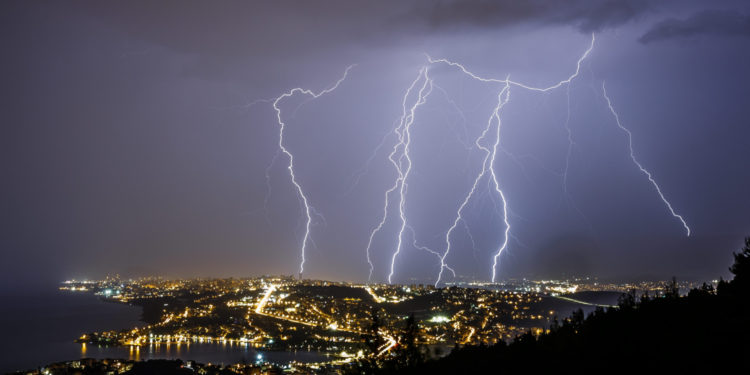 Opasno nevrijeme na pragu Hrvatske: Prvo će ovdje udariti, izdana upozorenja