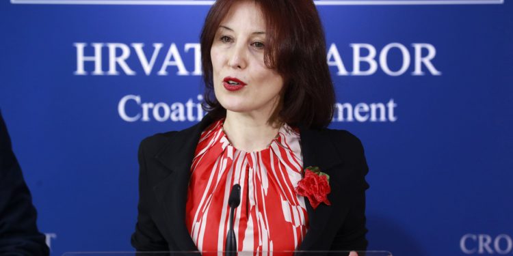 Orešković svećeniku koji ju je prozvao na misi: ‘Nacrtao si mi metu na čelo, ali ovo ti moram reći’