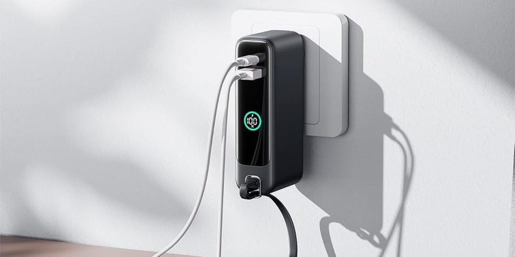 Ova Iniu 10.000mAh Power Bank ne treba zidni punjač jer ima ugrađeni utikač