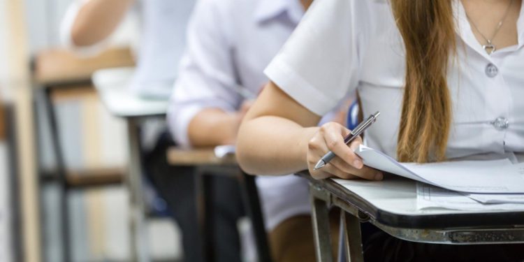 Ovaj tjedan u dubrovačkim školama počinju popravni ispiti, a jedan predmet im posebno zadaje glavobolje