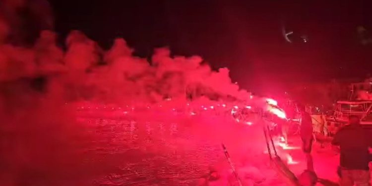 PONOS I FEŠTA U DALMACIJI Bakljada i vatromet u Podgori povodom 30. godišnjice Oluje