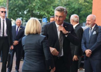 Plenković i Čović poslali poruku Dodiku iz Mostara
