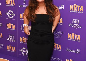 Pobjednica izdajnika Meryl Williams razbija tišinu na svađi sa suigrač Maddy Smedley