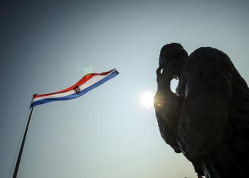 Počela proslava 30. godišnjice VRO “Oluja”: u Knin stigli građani i građanke iz cijele zemlje