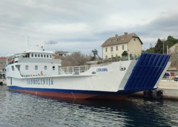 Pokvarila se rampa na trajektu u Šibeniku