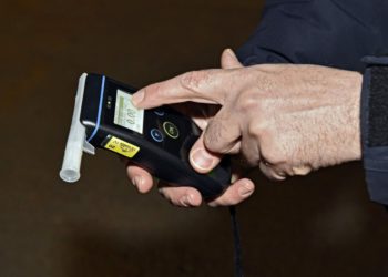 Policija uhvatila dvojicu vozača, jedan s 1,96, a drugi s 1,77 promila. Obojici izrečene visoke kazne i zabrane upravljanja