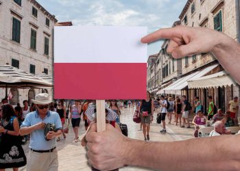 Poljska ambasada u Zagrebu uputila upozorenje svojim sugrađanima koji planiraju odmor u Hrvatskoj”.