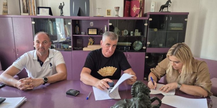 Potpisan novi ugovor za kupnju zemljišta na Kukuzovcu