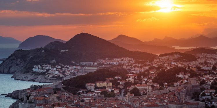 Požar iz BiH proširio se na dubrovačko područje