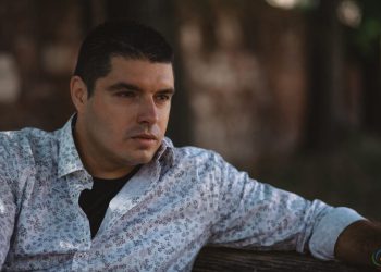 Poznati pisac Stefan Simić gostuje u ponedjeljak u splitskom Ghetto klubu