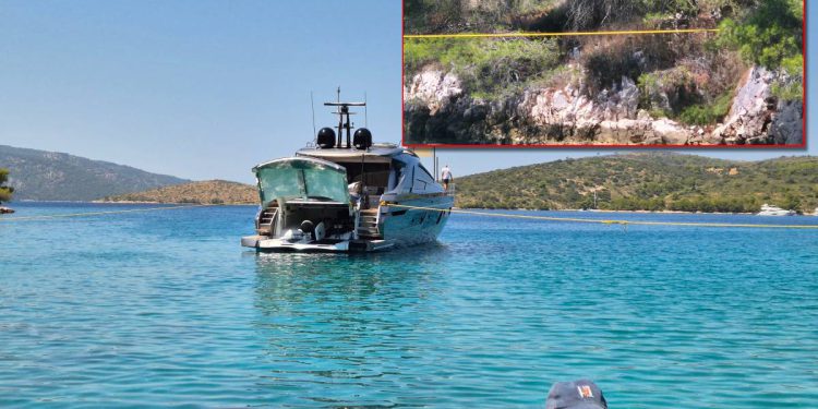 Privezali jahtu za obje obale hvarske uvale: “Morali smo se provlačiti ispod konopa