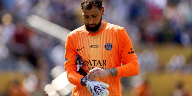 Raiola na Donnarumma: “Postoji premijer, PSG je promijenio pravila u utrci”